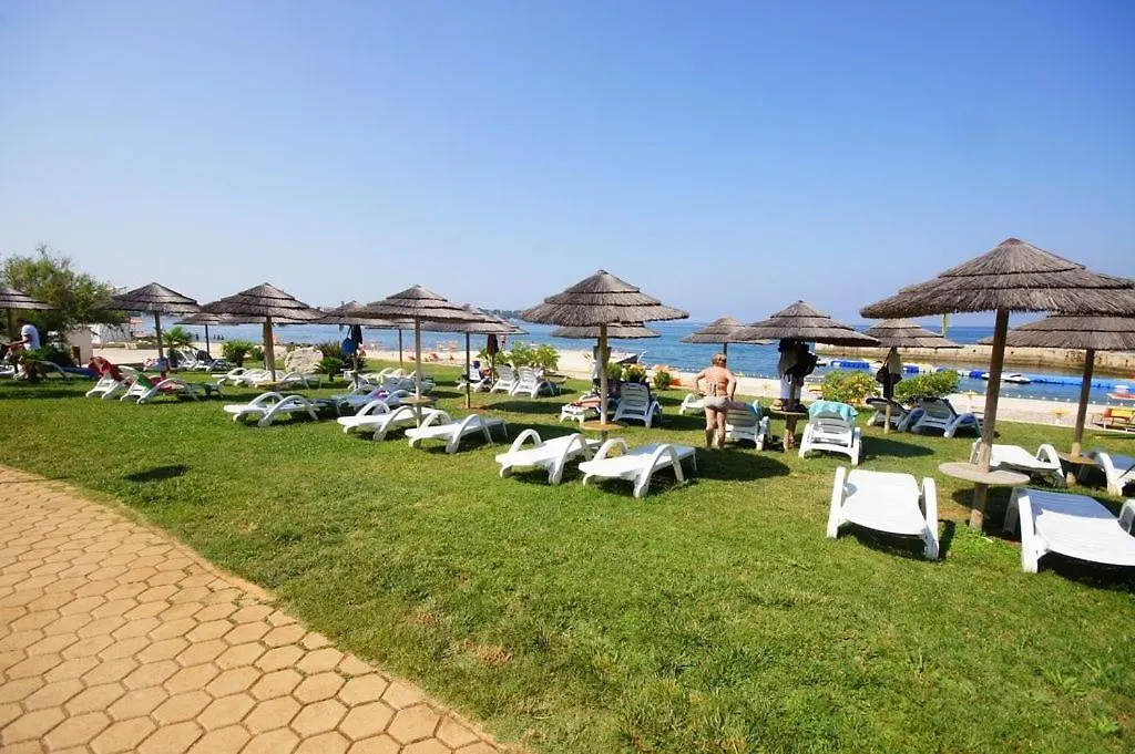 Holiday Home 4928-11 For 4 Pers In بوريتش